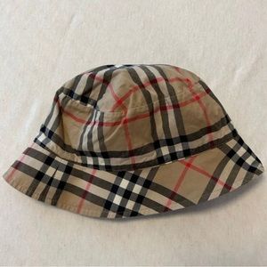 Unisex toddler Burberry hat